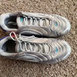 Men’s 8 1/2 used air max 720